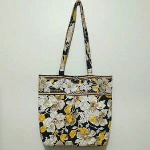 VERA BRADLEY Retired Dogwood Tote
